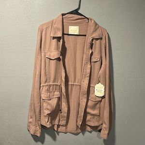 Altar’D state light jacket